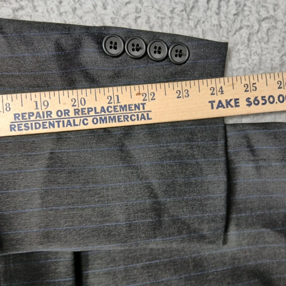Calvin Klein Suit 40R Gray Pinstripe 2-Button Wool Cashmere Blend Made in Canada